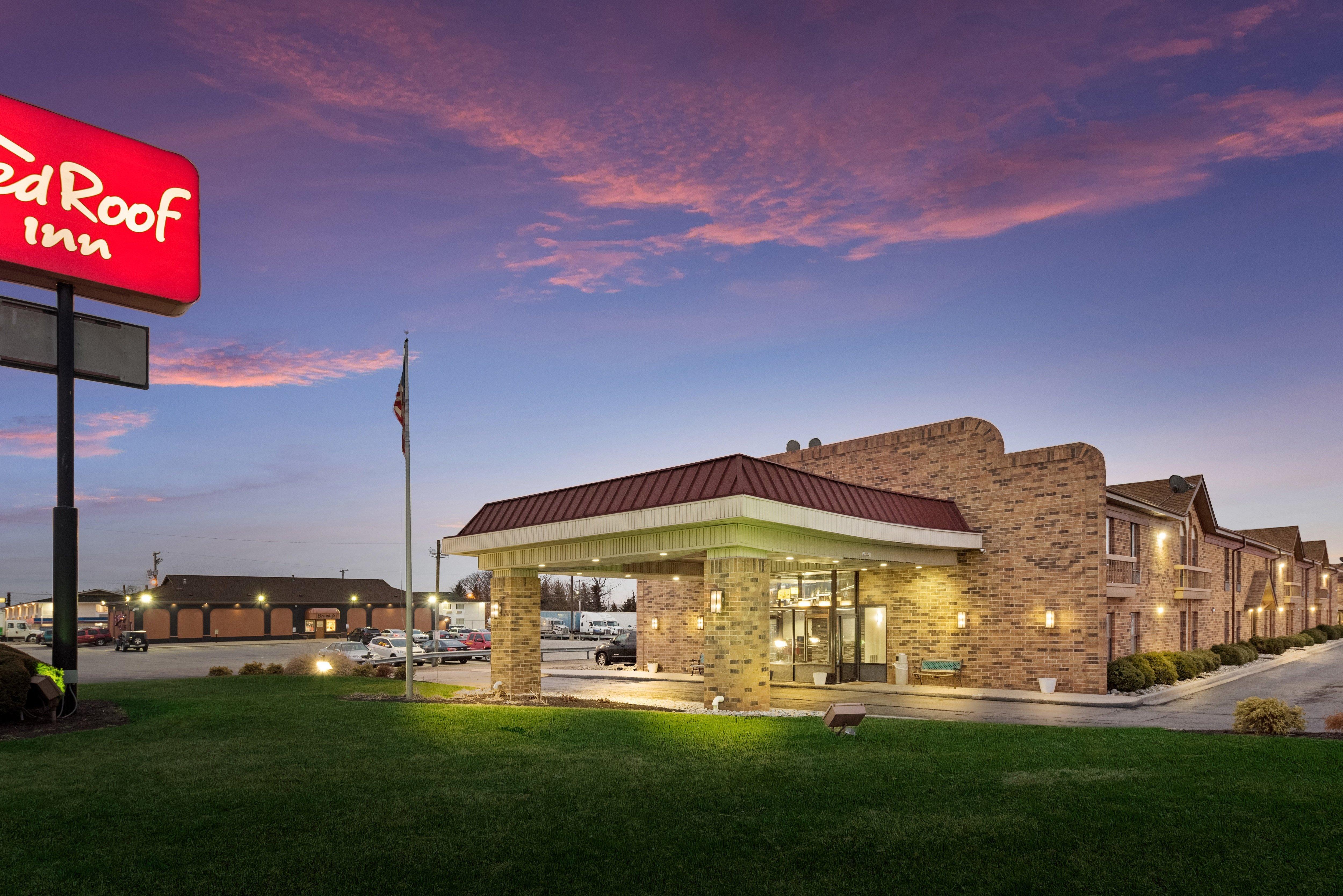 Red Roof Inn Fort Wayne Exterior photo