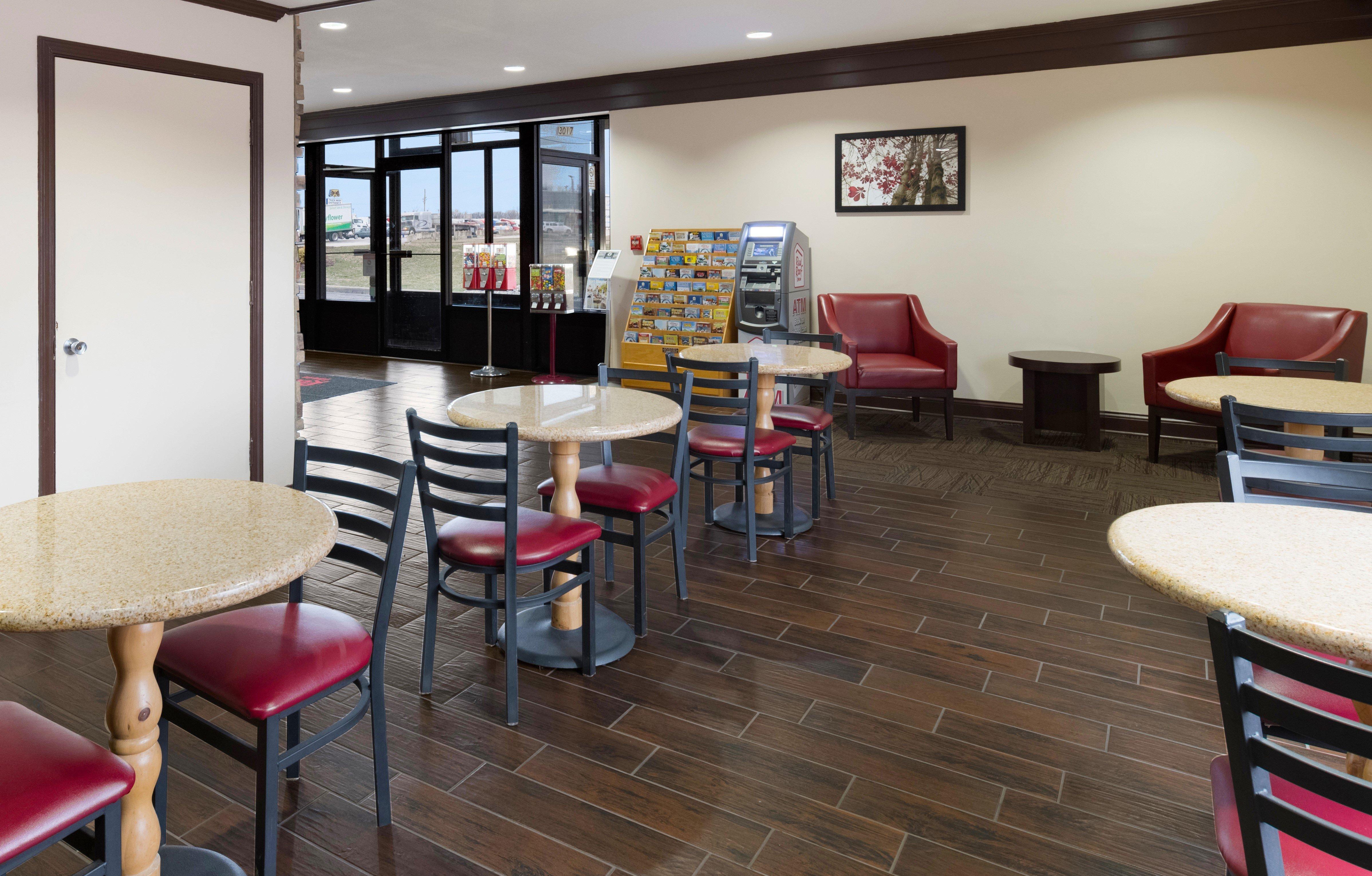 Red Roof Inn Fort Wayne Exterior photo