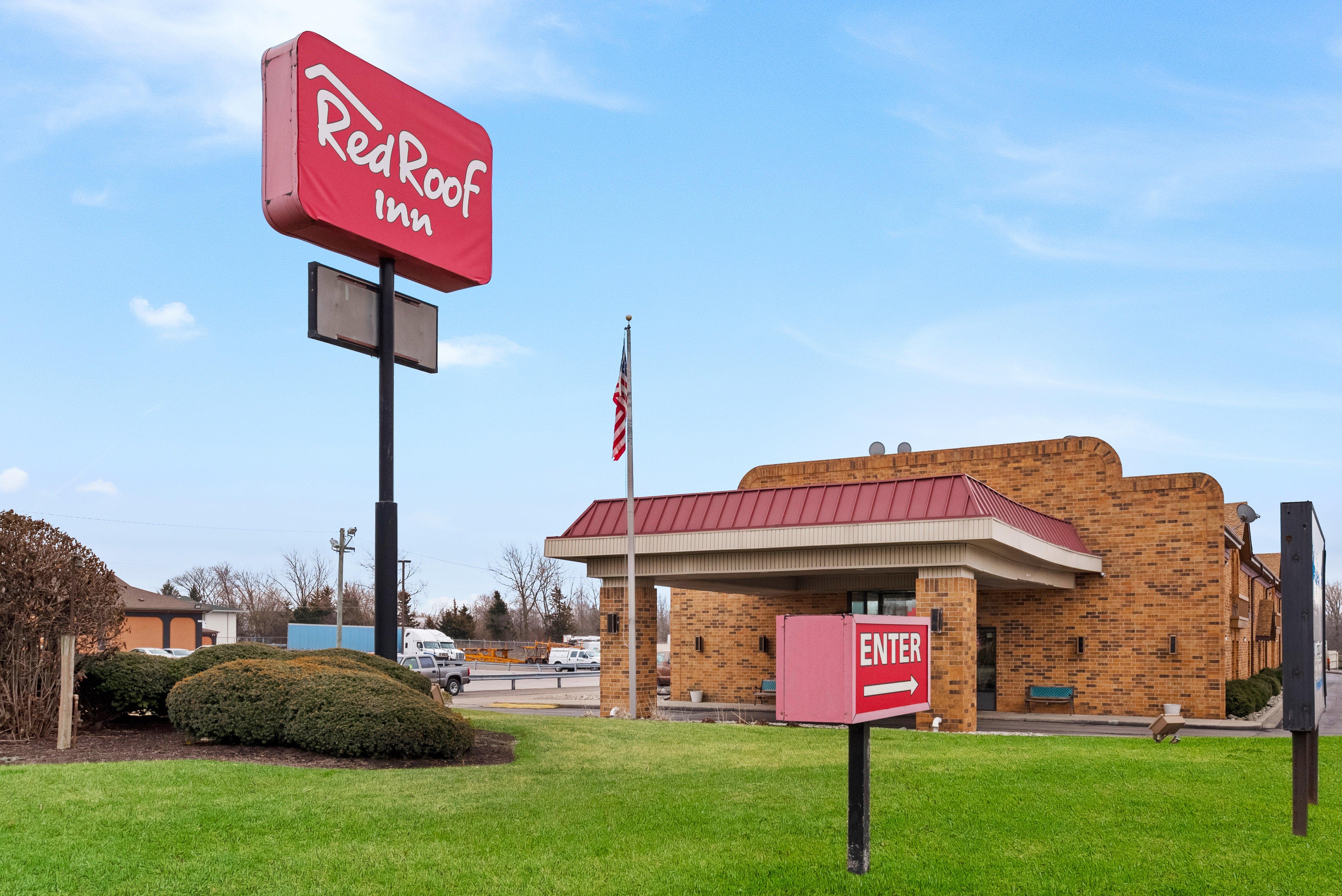 Red Roof Inn Fort Wayne Exterior photo