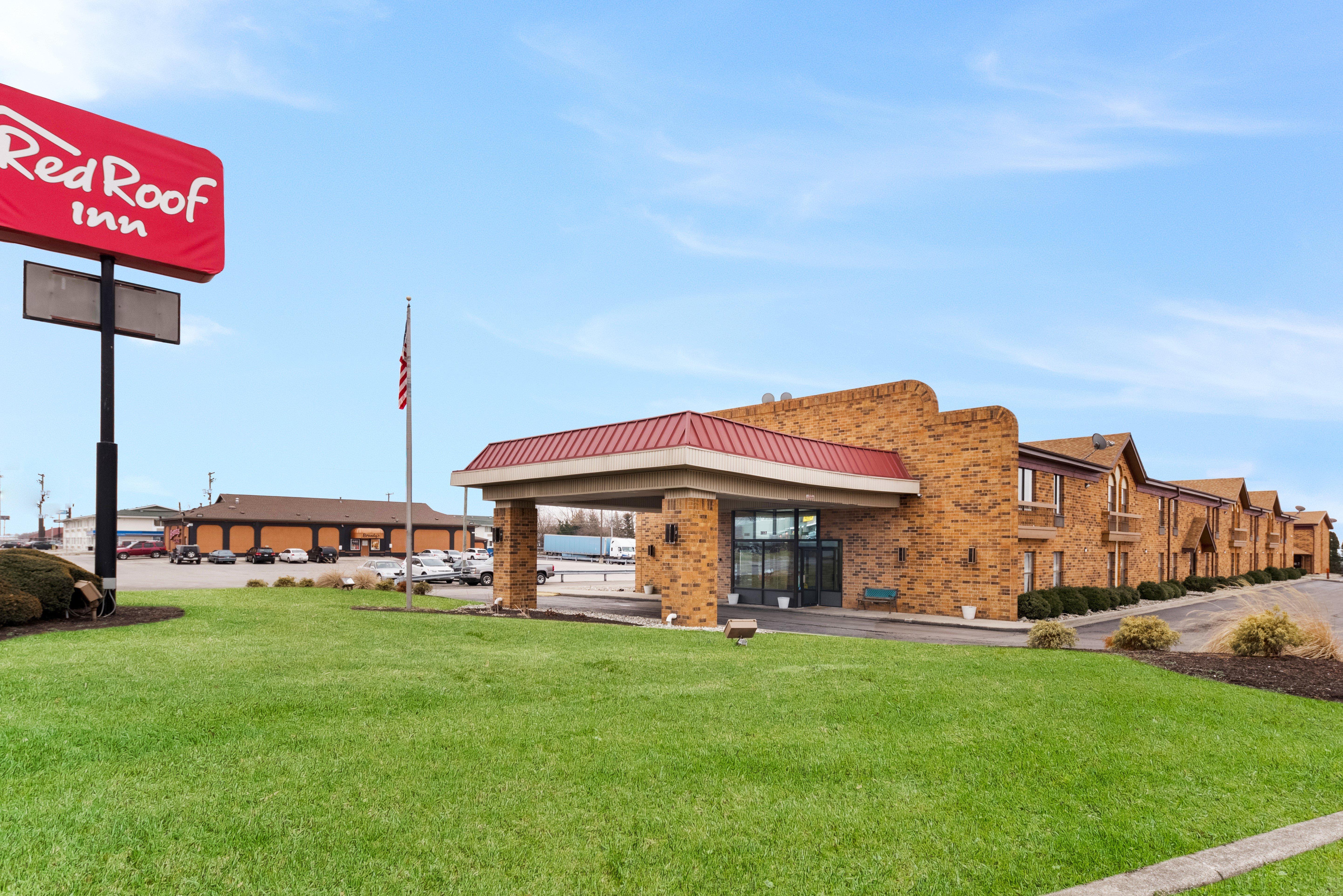 Red Roof Inn Fort Wayne Exterior photo
