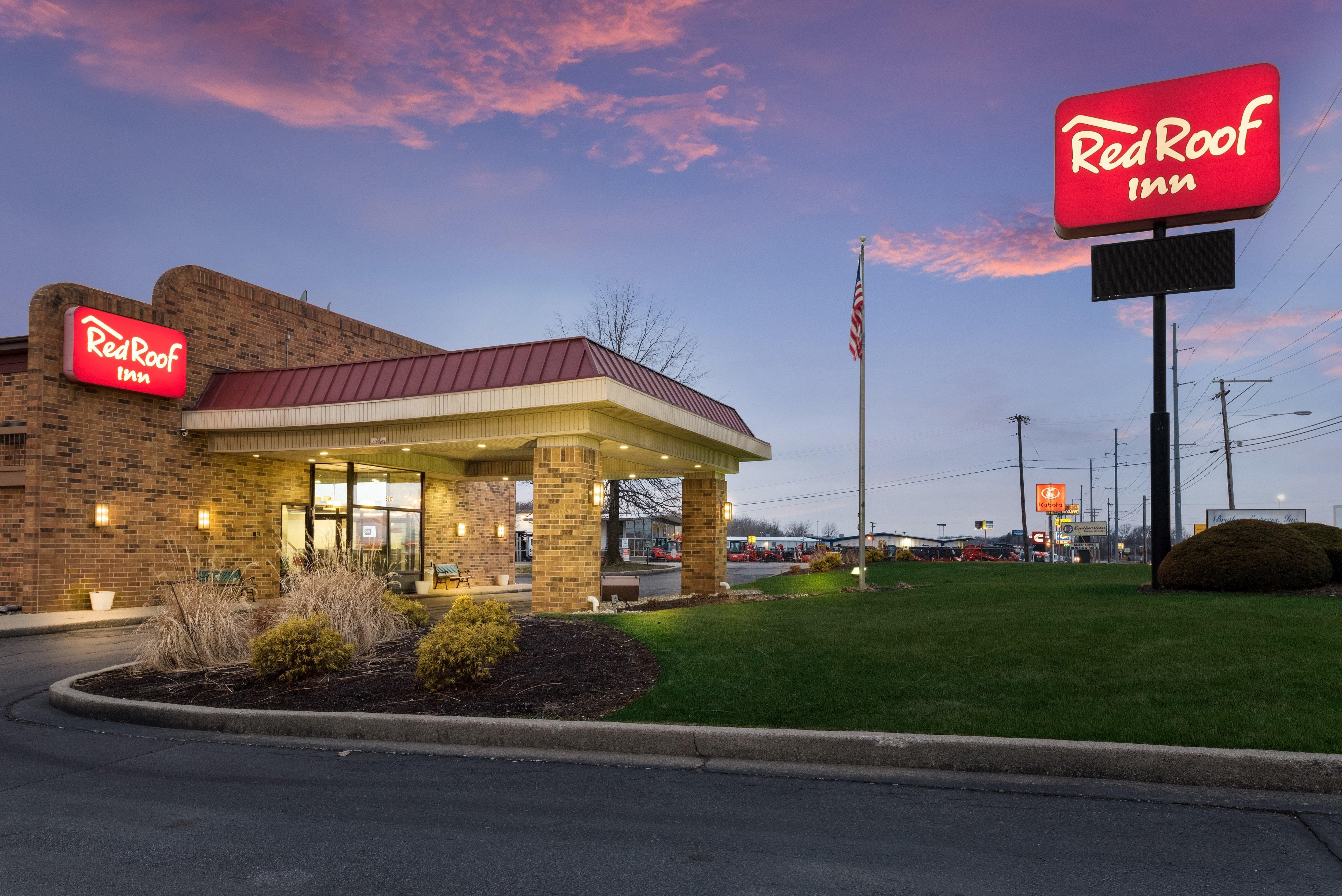 Red Roof Inn Fort Wayne Exterior photo