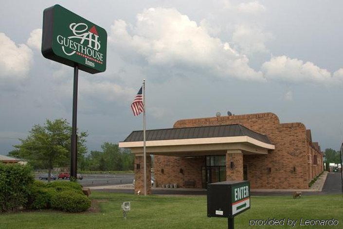 Red Roof Inn Fort Wayne Exterior photo